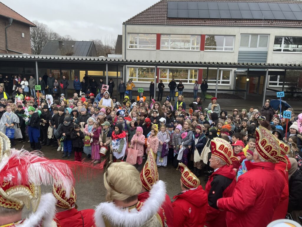 Sen'horst – Abschlau – Helau! Die KvG zieht durch Viertel!